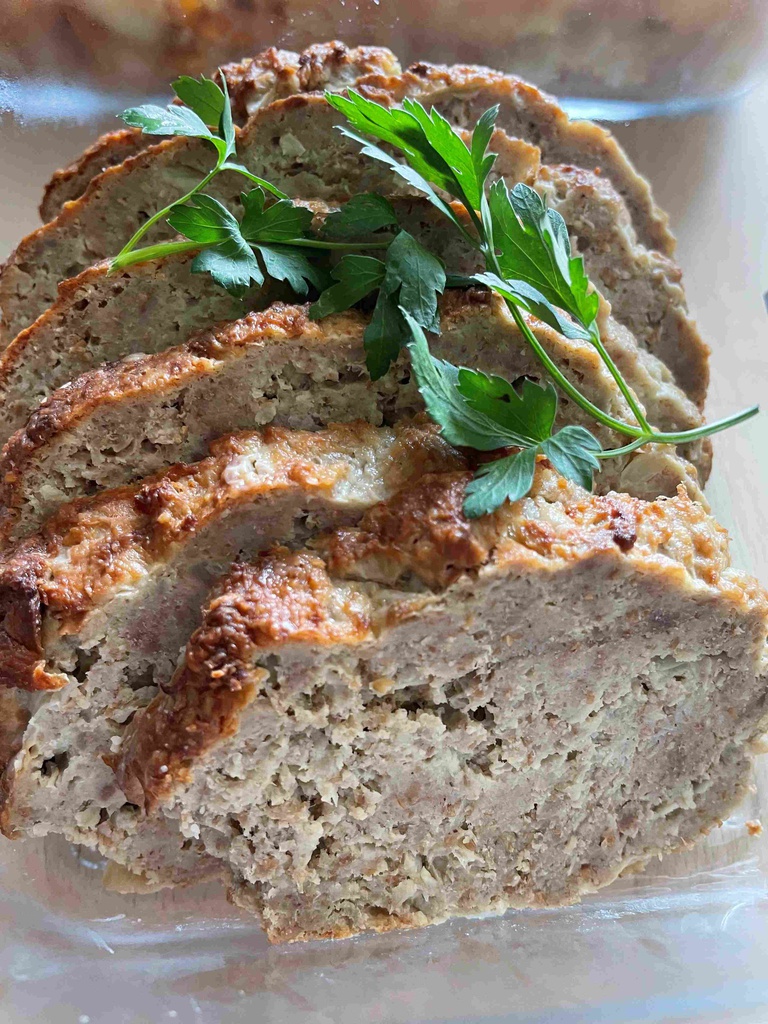 Pain de viande au romarin, légume de saison et PDT rôties - Mardi
